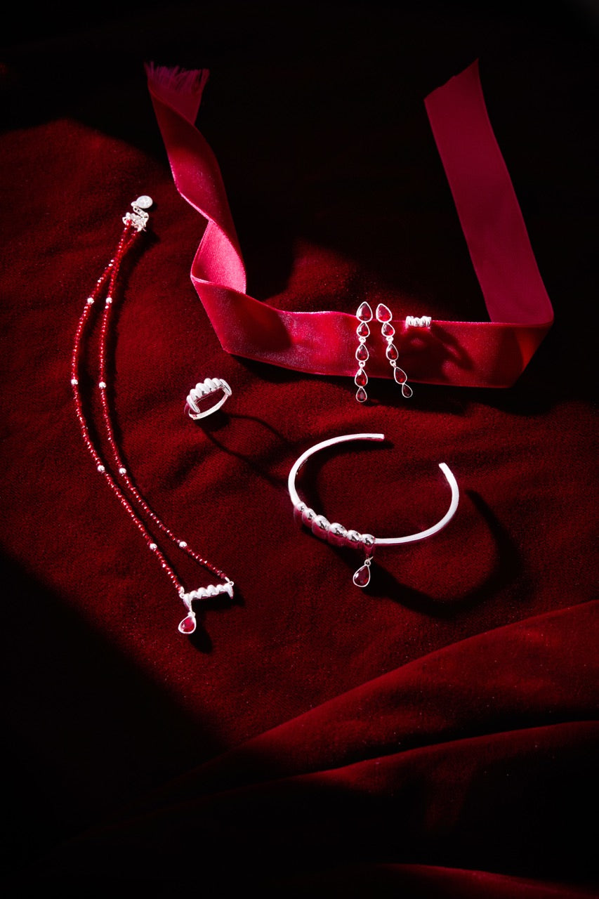 Alex and Ani Vampire Teeth Ring