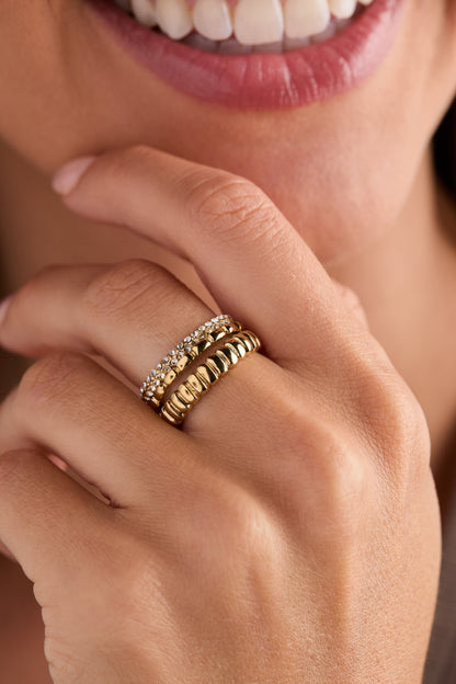 Alex and Ani 3 ring set-ribbed texture