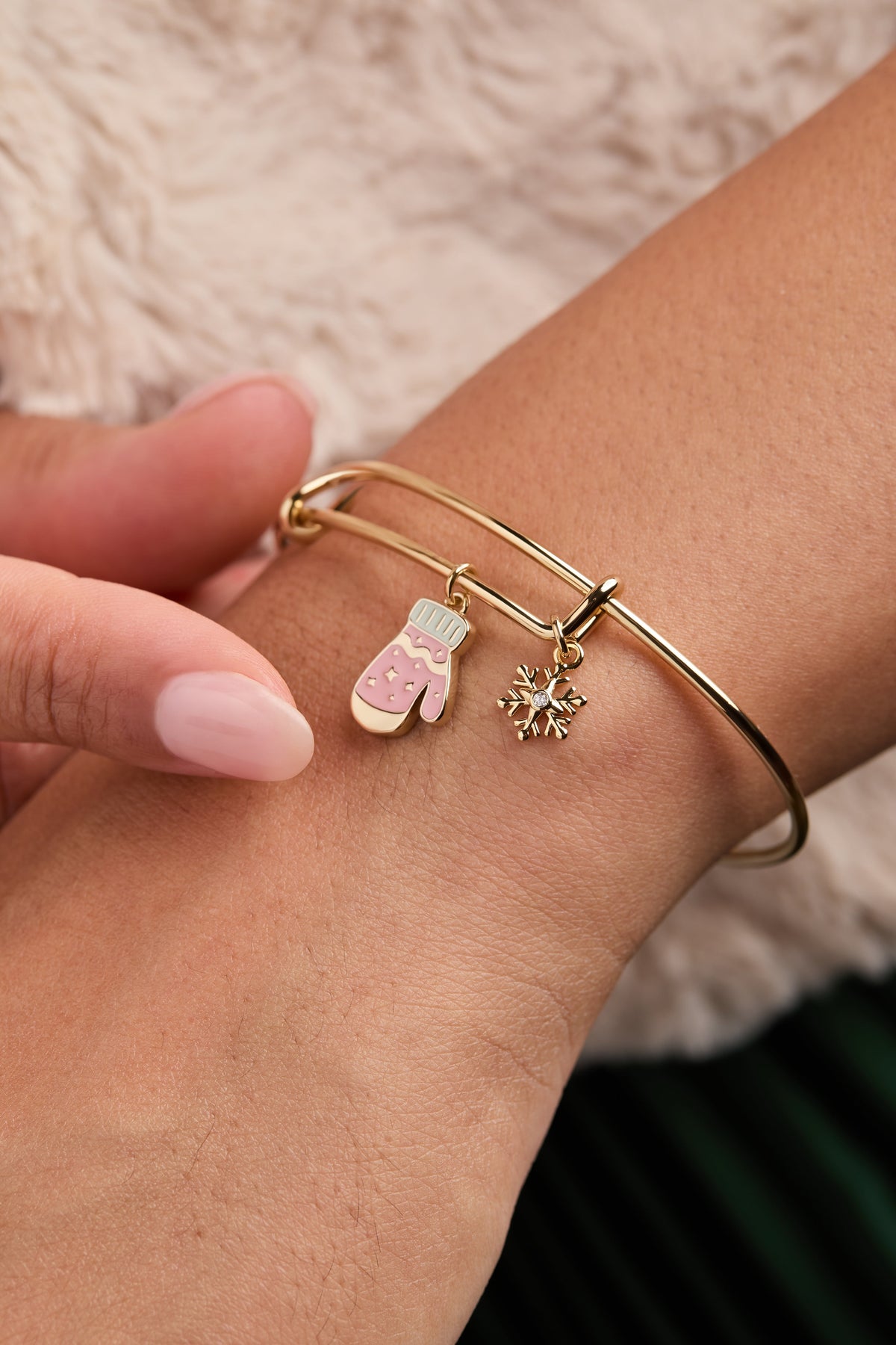 Alex and Ani Winter Wonderland Mitten Duo Charm Bangle