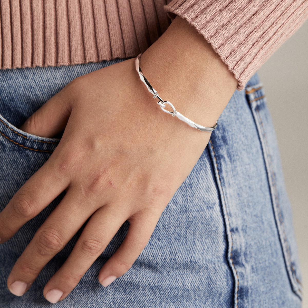 Alex and Ani Faceted Hook Tension Bracelet
